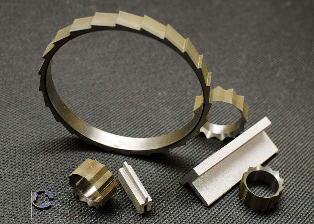 GIA CÔNG CẮT DÂY EDM